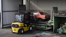 Какво става със старите ни автомобили - машини за рециклиране - Videoclip.bg