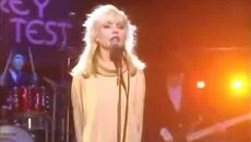 Blondie (1978) - (I'm always touched by your) Presence dear - Videoclip.bg