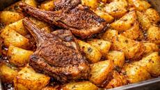 Великденска рецепта с агнешко - Агнешки котлети с картофи на фурна - Videoclip.bg