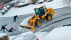 Эпичные Моменты и Фейлы Уборки Снега, Снятые на Камеру - Videoclip.bg