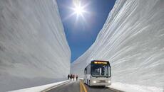 Tateyama Snow Corridor - 65 Feet High Snow Walls - Videoclip.bg