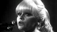 Carmen Villani (1969) - Piccola Piccola (Sanremo) - Videoclip.bg