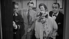 Не се колебайте да почукате (Dont Bother to Knock 1952) 1/2 - Videoclip.bg