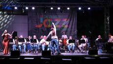 Paolina Maleshkova & Big Band Stara Zagora - And I am telling you I'm not going - Videoclip.bg