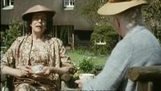 Мис Марпъл - Проклятието на огледалото (Miss Marple - The Mirror Crack'd 1992) 1/3 - Videoclip.bg