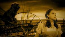 Judy Garland - Somewhere Over the Rainbow [Балада] - Videoclip.bg