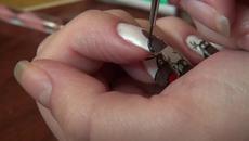 Маникюр с оленями - manicure with deer (New Year manicure) - Videoclip.bg