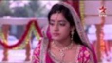 Diya Aur Baati Hum: Епизод 298 Will Bhabo ​let Sooraj​ - ​Sandhya give their baby to Ankita? - Videoclip.bg