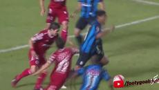 Роналдиньо с блестящо отиграване - Videoclip.bg