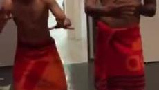 Ето как купона започва още от съблекалнята при победа!!! Боатенг и Рафиня празнуват и дансят - Videoclip.bg