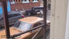Ето какво е ядосана жена на съпругът си по руски!!! - Videoclip.bg