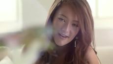 Премиера!!! Kira Isabella - Love Me Like That - Videoclip.bg
