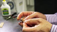 Най-малките скулптури изработени от клечки за зъби (видео) - Рекорди на Гинес - Videoclip.bg