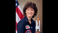 Сали Райд - Sally Ride Google doodle - Videoclip.bg