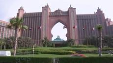 Сияйна луна - Сезон 1 Епизод 1 Бг Аудио - Videoclip.bg