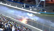 Ужасна катастрофа на пилота Austin Dillon в Daytona International Speedway. - Videoclip.bg