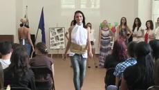 Ученички от Русе създадоха колекция в стил траш мода - Videoclip.bg