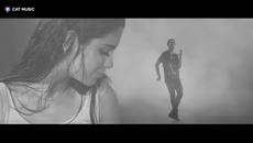 Jasmine Saraj feat. Yoyo - De povestit (Lyric Video) - Videoclip.bg