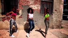 GUACHINEO - CUBA BAILA PARA LA LIBERDAD DE CHOCOLATE (OFFICIAL VIDEO CLIP) - Videoclip.bg