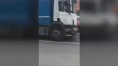 Не сте виждали толкова щур каскадьор на пътя!!! Внимание опасно - не правете това (ВИДЕО) - Videoclip.bg