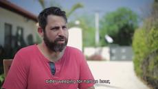 Мъж се обръсна за първи път от 14 години, а реакциите на роднините му безценни - Videoclip.bg