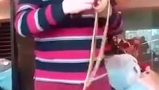 За мъжете бързо и лесно връзване на вратовръзката - Videoclip.bg