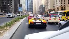 Lamborghini се самозапали докато шофьора се фукаше - Videoclip.bg