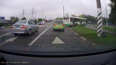 Безразсъден шофьор на Bmw - Videoclip.bg