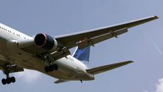 Откриха труп в колесника на самолет на Air France - Videoclip.bg