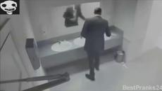 Скрита камера ...кой обарва жените!? _ :D - Videoclip.bg