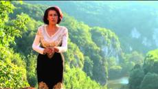 "Българийо, ти наша майко свята" -  Гуна Иванова - Videoclip.bg