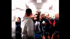 Женски бой в самолет (ВИДЕО) Footage shows Women Fight on Plane - Videoclip.bg