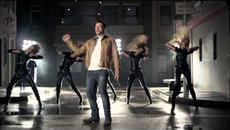 Nikos Vertis - Oute pou me noiazei (Official Videoclip) - Videoclip.bg