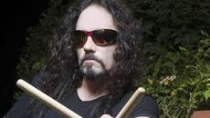 RIP Nick Menza Megadeth - Музиканта почина на сцената докато свири - Videoclip.bg