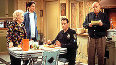 Всички обичат Реймънд - Специален епизод - Videoclip.bg