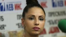 14 000 аплодираха на крака Цвети Стоянова и Златните момичета - Videoclip.bg