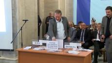Изтеглиха жребия за номерата на кандидат-президентите в бюлетината - Videoclip.bg