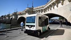 Минибуси без шофьор в Париж тръгнага тестово! Paris tests electric driverless minibus - Videoclip.bg