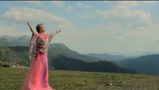 Сузана Спасовска - Имa една земja - Videoclip.bg