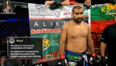 Багата защити титлата си, смачка Дивака за по-малко от 2 минути - Videoclip.bg