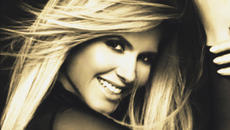 Анелия - Тук ли си 2018 - Videoclip.bg