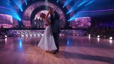 Mr. T and  Kyms Waltz   to Amazing Grace  by Ray Chew Live - Videoclip.bg