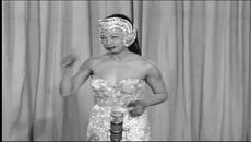 „Черната перла“ Джозефин Бейкър в GOOGLE 2017! Josephine Baker medley - Voila Paris - Videoclip.bg