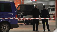 Брутален обир! Ексклузивни кадри от обира на инкасо автомобил в София 2017 - Videoclip.bg