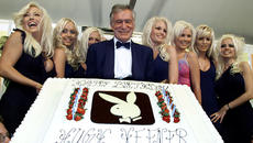 Почина Хю Хефнър (ВИДЕО) - Videoclip.bg