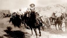 “Popurrí de corridos de caballos“, María de Lourdes - Videoclip.bg