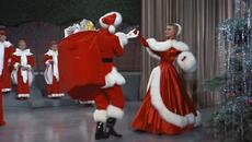 Пожелавам на всички весели Коледни и Новогодишни празници - Videoclip.bg