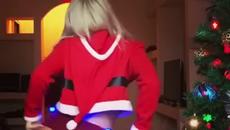 Коледно зайче с TWERK Танц - Videoclip.bg