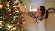 Коледа с бебе - Videoclip.bg