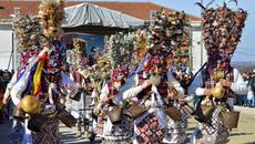 Сурва Сурва Весела Година 2018-та!  Честит Васильовден с Танц на Кукери-Сурвакарии - Videoclip.bg